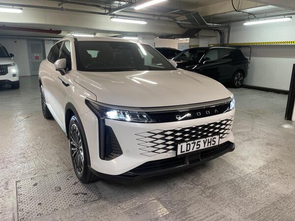 OMODA 9 1.5T SHS 34.46kWh Noble DHT3 4WD Euro 6 (s/s) 5dr