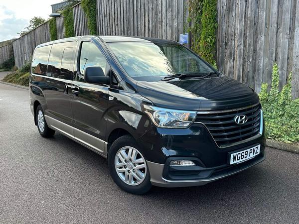 Hyundai i800 2.5 CRDi SE Nav MPV 5dr Diesel Auto Euro 6 (170 ps)