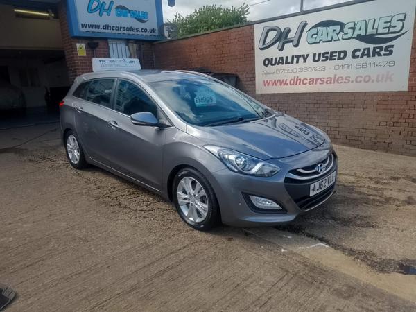 Hyundai i30 1.6 CRDi Blue Drive Style Nav Tourer Euro 5 (s/s) 5dr