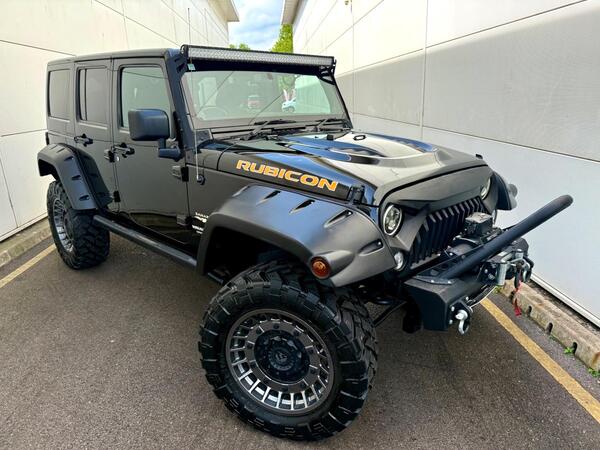 Jeep Wrangler UNLIMITED SAHARA 4X4 3.6L V6 AUTO 4DR
