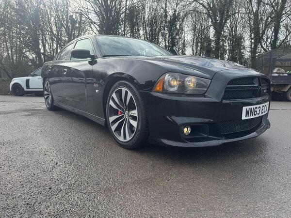 Dodge Charger 6.4L Auto 6.4L Hemi