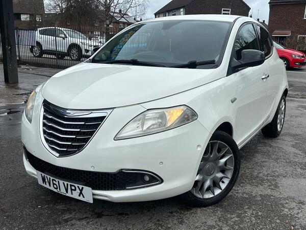 Chrysler Ypsilon 0.9 TwinAir Limited Euro 5 (s/s) 5dr