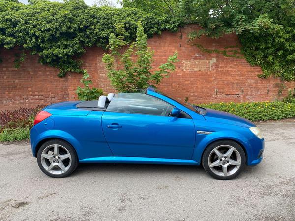 Vauxhall Tigra 1.4i 16v Exclusiv 2dr (a/c)
