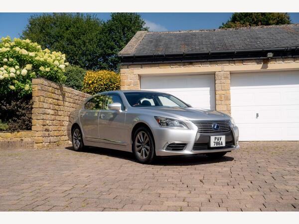 Lexus LS 5.0 600h V8 Premier Saloon 4dr Petrol Hybrid CVT 4WD Euro 6 (s/s) (445 ps)
