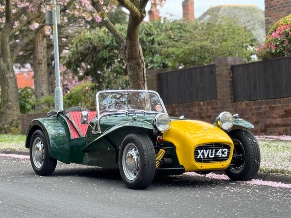 Caterham Seven 2dr