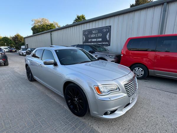 Chrysler 300C 3.0 CRD V6 Executive Auto Euro 5 4dr