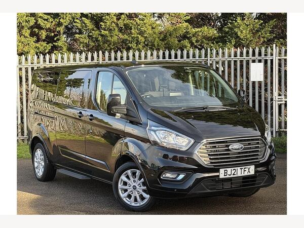 Ford Tourneo Custom 2.0 320 EcoBlue Titanium Minibus Double Cab 5dr Diesel Auto L2 Euro 6 (s/s) (130 ps)