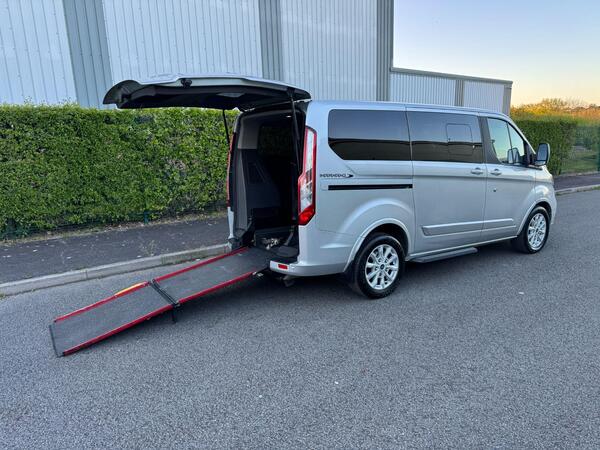 Ford Tourneo Custom 2.0 310 EcoBlue Titanium L1 Euro 6 (s/s) 5dr