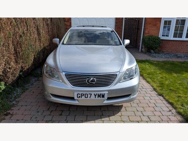 Lexus LS 4.6 460 V8 SE-L Auto Euro 4 4dr