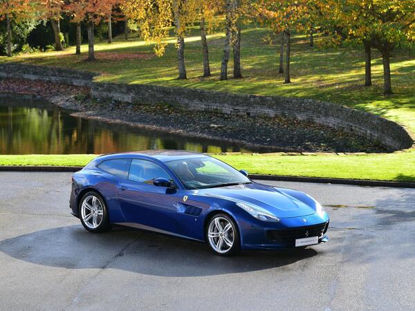 Ferrari GTC4Lusso 6.3 V12 F1 DCT 4WD Euro 6 (s/s) 2dr