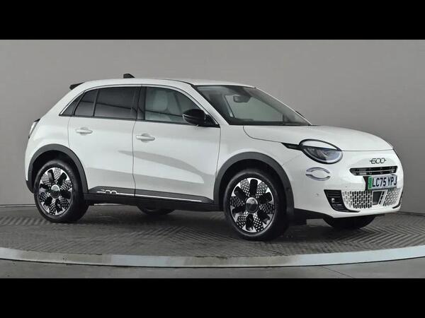 Fiat 600e 54kWh La Prima Auto 5dr