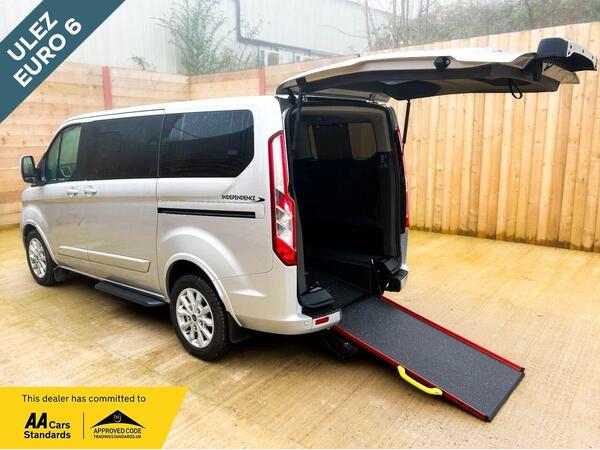 Ford Tourneo Custom 2.0 320 EcoBlue Titanium Auto L1 Euro 6 (s/s) 5dr