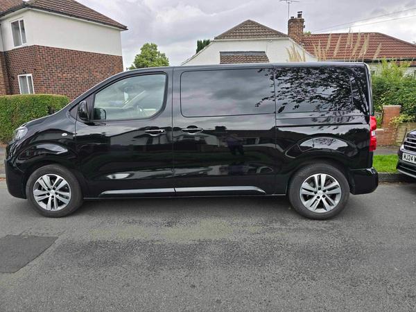Peugeot Traveller 2.0 BlueHDi Allure Standard MPV 5dr Diesel EAT8 MWB Euro 6 (s/s) (180 ps)