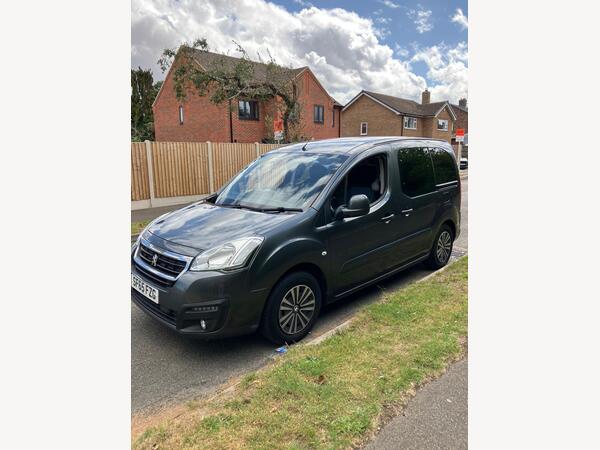Peugeot Partner Tepee 1.6 BlueHDi Active MPV 5dr Diesel ETG Euro 6 (s/s) (100 ps)