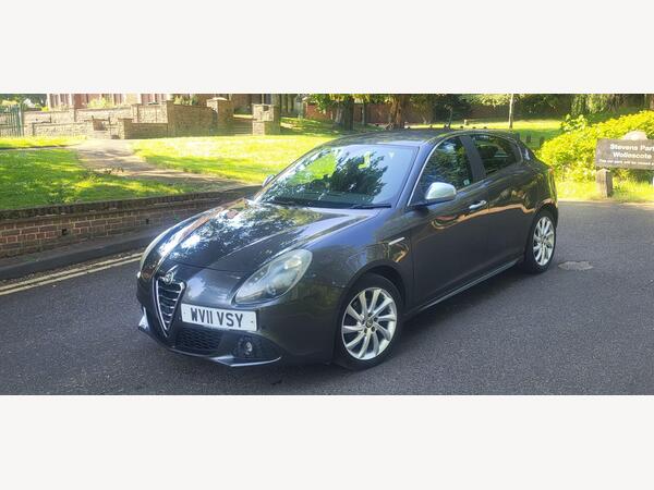 Alfa Romeo Giulietta 2.0 JTDM-2 Veloce Euro 5 (s/s) 5dr
