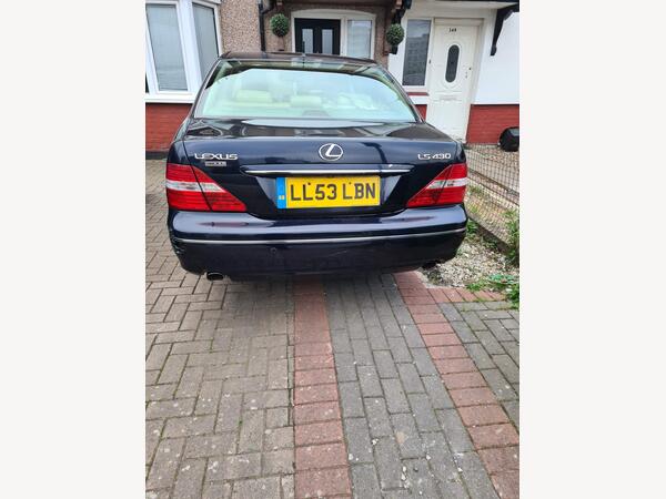 Lexus LS 4.3 430 4dr