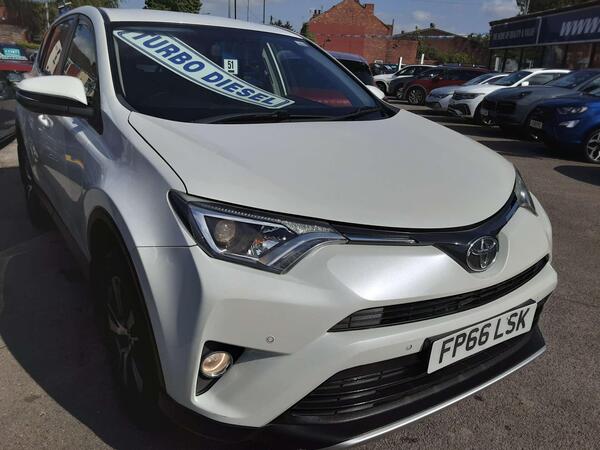 Toyota RAV4 2.0 D-4D Business Edition Euro 6 (s/s) 5dr