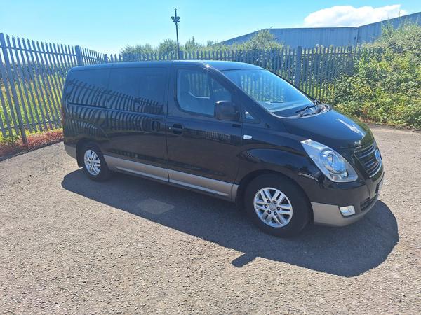 Hyundai i800 2.5 CRDi SE MPV 5dr Diesel Auto Euro 6 (170 ps)