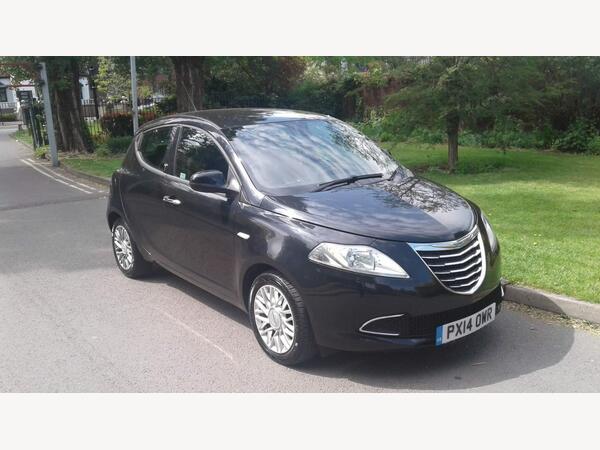 Chrysler Ypsilon 0.9 TwinAir Gold Auto Euro 6 (s/s) 5dr