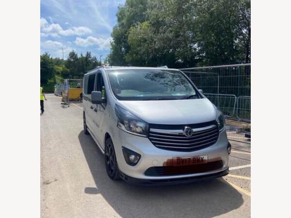 Vauxhall Vivaro 1.6 CDTi 2900 Sportive Crew Van Double Cab 5dr Diesel Manual L2 H1 Euro 6 (6 Seat) (120 ps)