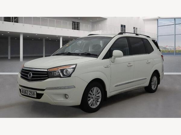 SsangYong Turismo 2.2D EX Euro 6 5dr
