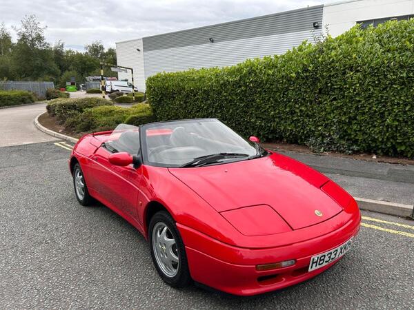Lotus Elan 1.6 2d 165 BHP-Fantastic Low Mileage Elan-5 Former Keepers-Supplied New By Calvert Lane Garage Ltd In Sept 1990-Comes With The Original Owners Handboo