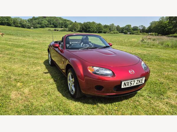 Mazda MX-5 1.8i Icon Euro 4 2dr