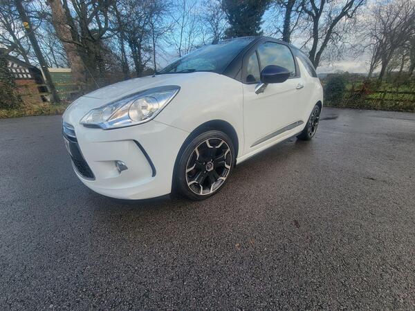 Citroen DS3 Cabrio 1.6 e-HDi Airdream DStyle Plus Euro 5 (s/s) 2dr