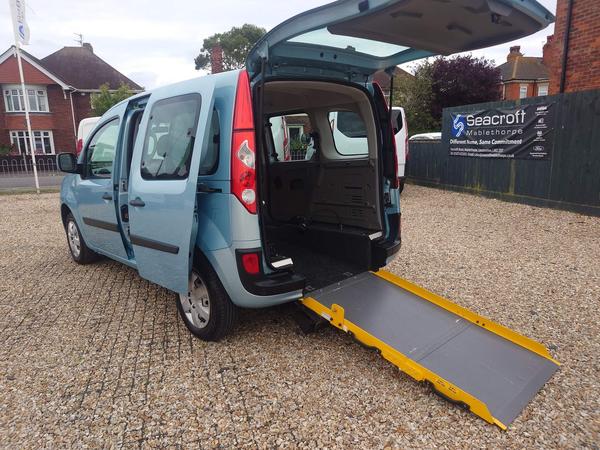 Renault Kangoo 1.6 16V Expression Auto Euro 4 5dr (AC)