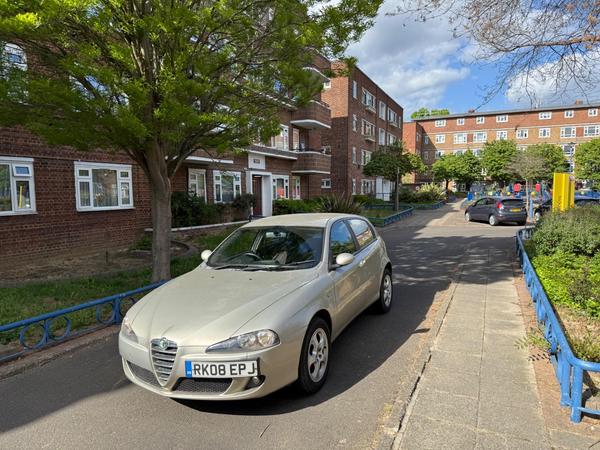 Alfa Romeo 147 2.0 T.Spark Lusso Selespeed 5dr