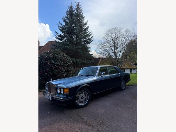 Rolls-Royce Silver Spirit