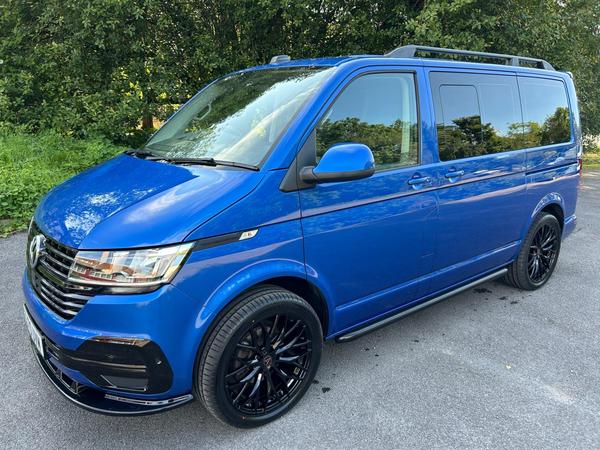 Volkswagen Transporter Shuttle T6.1 8 SEAT SHUTTLE SE SWB RAVENNA BLUE - EURO SIX