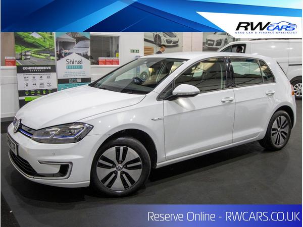Volkswagen e-Golf 35.8kWh e-Golf Auto 5dr