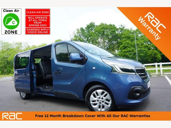 Renault Trafic 2.0 dCi ENERGY 30 Sport Nav Minibus 9 SEATER Diesel Manual LWB LONG Euro 6 (s/s) (9 Seat) (145 ps) 1x PRIVATE OWNER + 4 SERVICE STAMPS