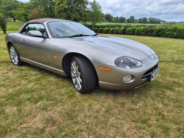Jaguar XK8 4.2 S 2dr
