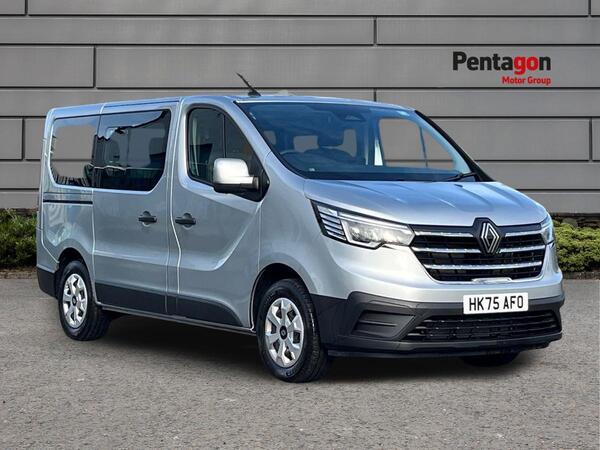 Renault Trafic 2.0 Dci Sl28 Advance Minibus Double Cab 5dr Diesel Edc L1 H1 Euro 6 (s/s) (9 Seat) (150 Ps)