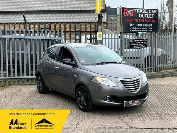 Chrysler Ypsilon 1.2 Platinum Euro 6 5dr