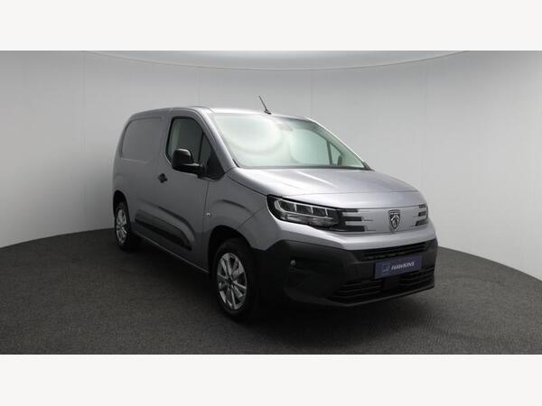 Peugeot Partner 1.5 BHDi 130 BHP EAT8 Standard Asphalt