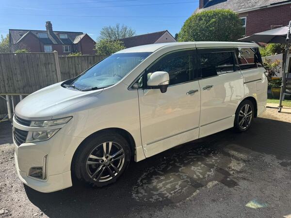 Nissan Elgrand E53 Highway Star