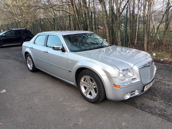 Chrysler 300C 5.7 Hemi V8 4dr