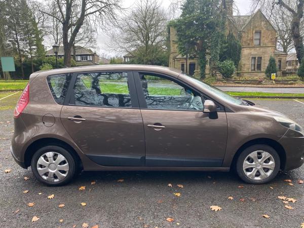 Renault Scenic 1.5 dCi Expression Euro 4 5dr