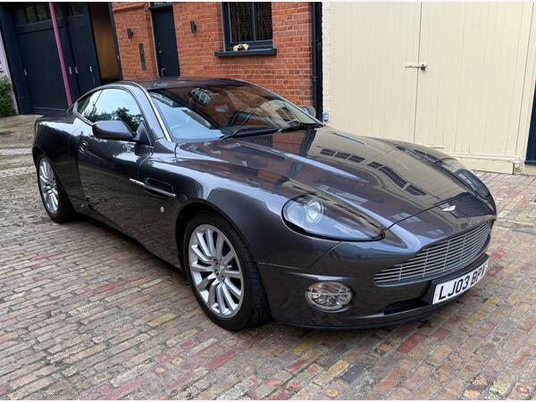 Aston Martin Vanquish 5.9 2dr