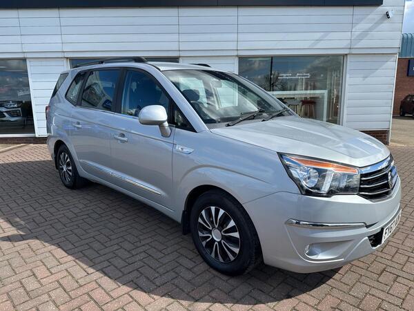 SsangYong Turismo 2.2D SE Euro 6 5dr