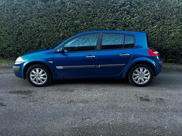 Renault Megane 1.6 VVT Dynamique 5dr