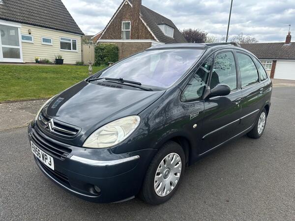Citroen Xsara Picasso 1.6i 16V Desire 5dr