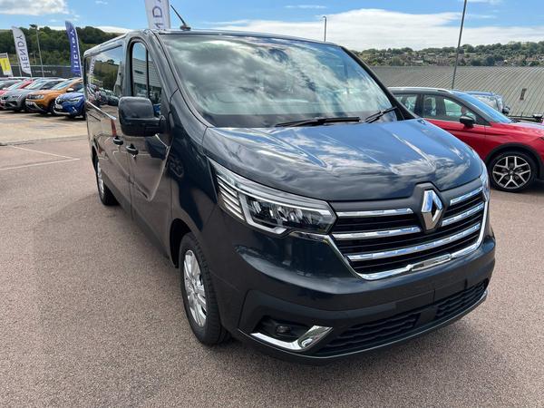 Renault Trafic 2.0 dCi Blue 30 Extra Crew Van Euro 6 (s/s) 6dr