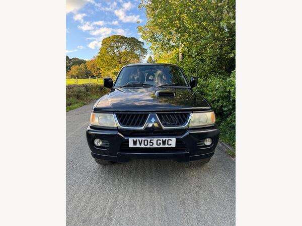 Mitsubishi Shogun Sport 2.5 TD Warrior 5dr