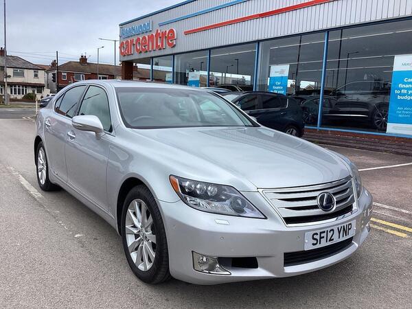 Lexus LS 5.0 600h V8 Saloon 4dr Petrol Hybrid CVT 4WD Euro 5 (s/s) (445 ps)
