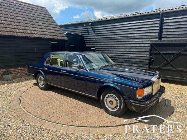 Rolls-Royce Silver Spirit 6.8 l 4d AUTO 341 BHP