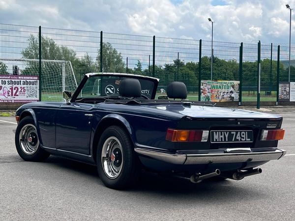 Triumph TR6